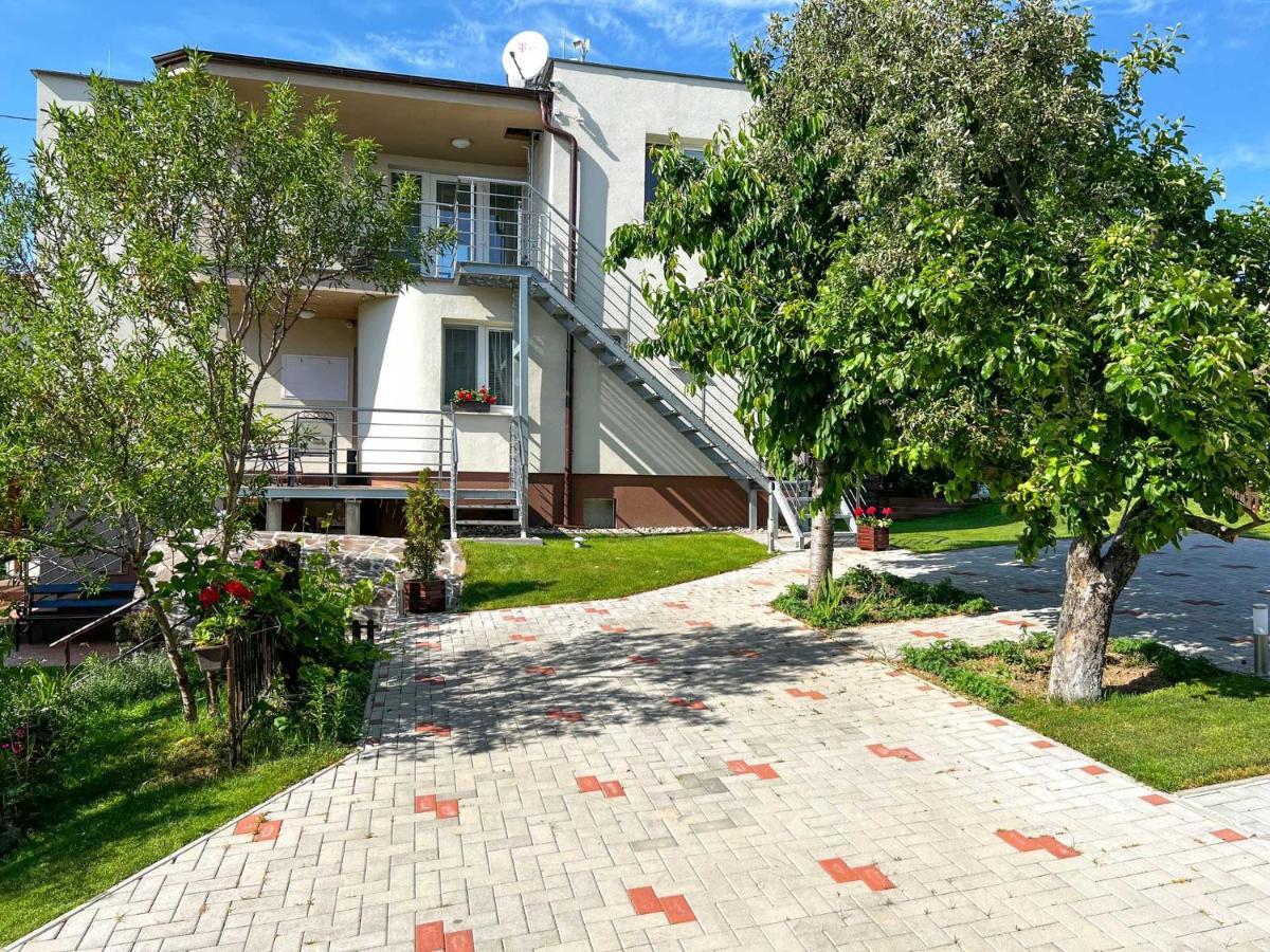 Ubytovanie Zobor Apartamento Nitra Exterior foto